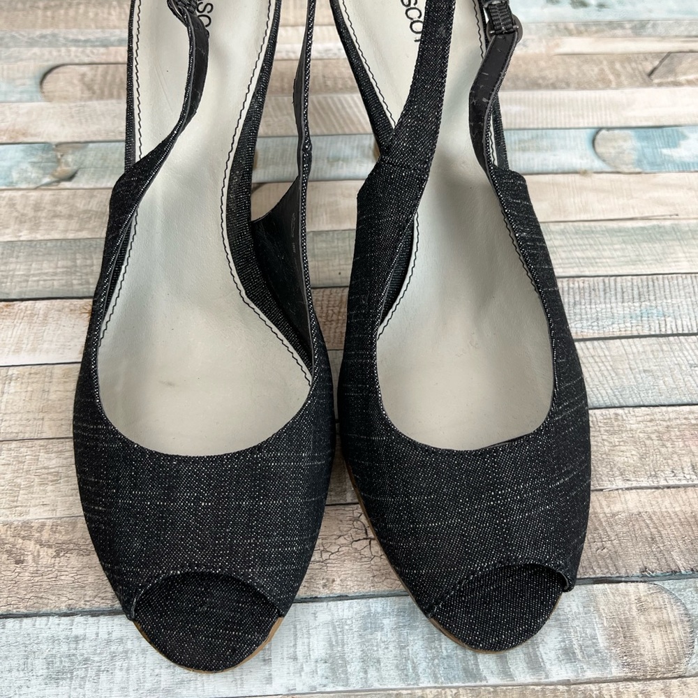 Demin style middle high heels, size 9, blue